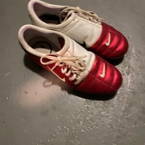 Soccer cleats size 4 youth